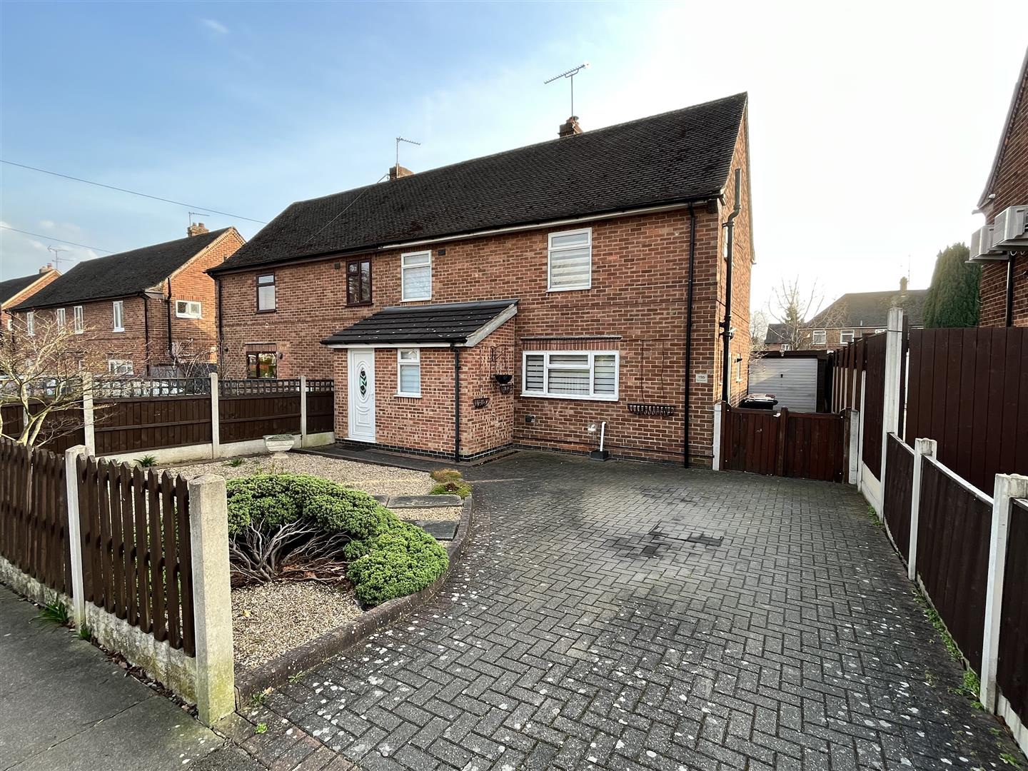 Ewe Lamb Lane, Bramcote, Nottingham Robert Ellis Estate Agents